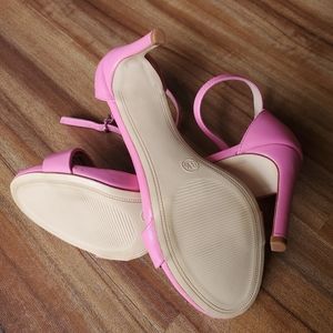 Pink heels